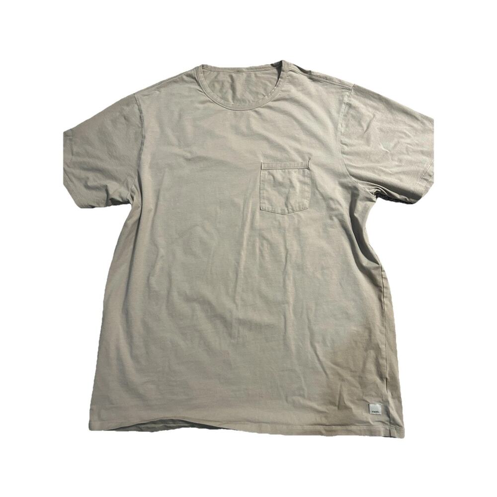 Vuori Men’s Pocket T-Shirt Athletic Performance Tee Casual Activewear Size XL